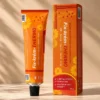 Fix-krém-THERMO (84 g) je špičkový hřejivý masážní krém s kafrem, mentolem, látkou Vanillyl Butyl Ether a fytoterapeutickým komplexem z měsíčku a tymiánu. Díky inovativní třífázové formuli poskytuje okamžitou i dlouhotrvající úlevu od bolesti svalů, kloubů a páteře. Krém hloubkově prohřívá tkáně, podporuje prokrvení, eliminuje záněty a zkracuje dobu regenerace po sportu či fyzické zátěži.